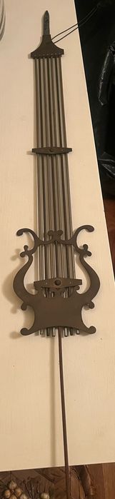 Relógio de pé antigo