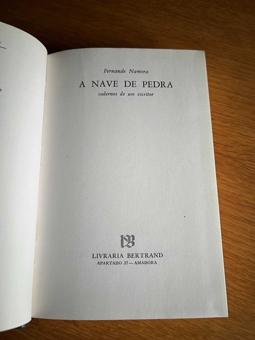 A NAVE DE PEDRA     Fernando Namora