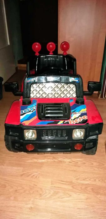 Samochód na akumulator 4X4