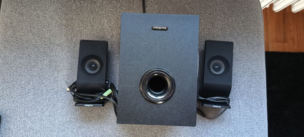 Komputer stacjonarny do gier AMD RYZEN 5 3600 rezerwacja.