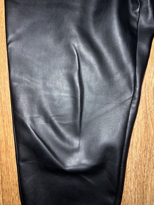 Кожаные штаны Reserved