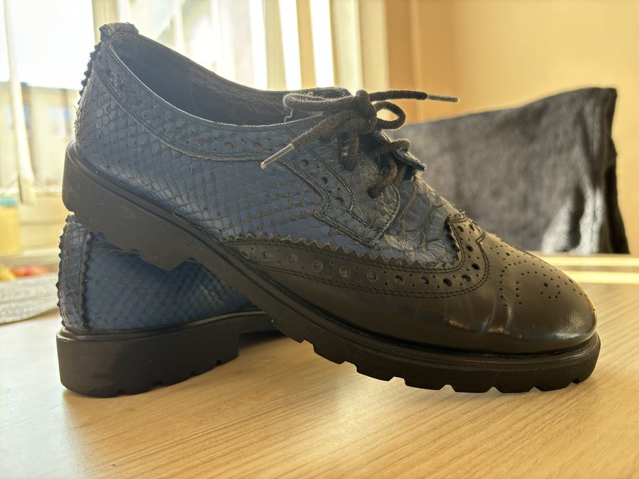 Klasyczne oryginalne buty z prawdziwej skóry (rozmiar 37)