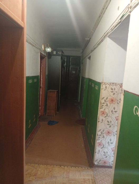 Кімната в гуртожитку у  центрі міста
