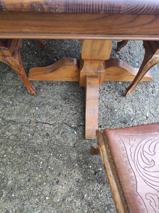 Mesa Castanho Maciço