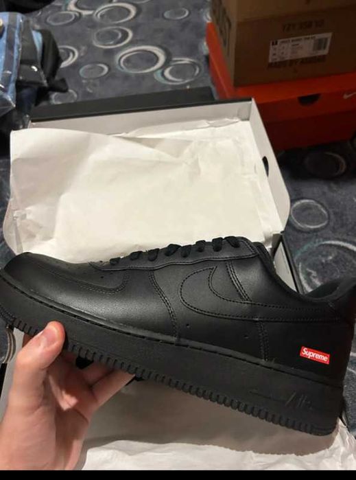 Nike Air Force 1 Low Supreme Black r.42.5