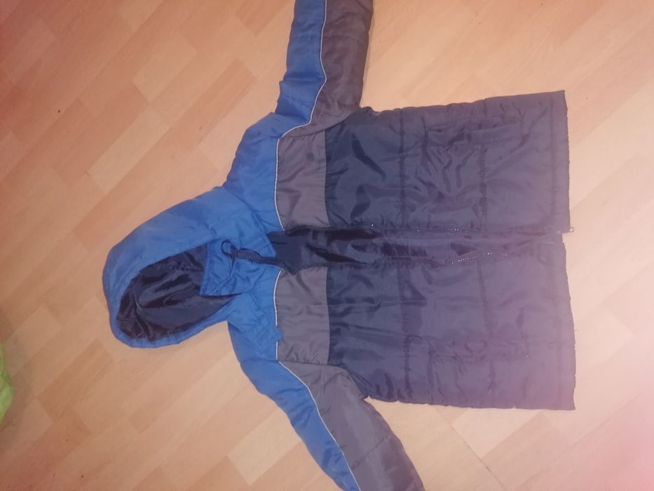 Kurtka chłopięca 140cm na cieplejsze dni zimy