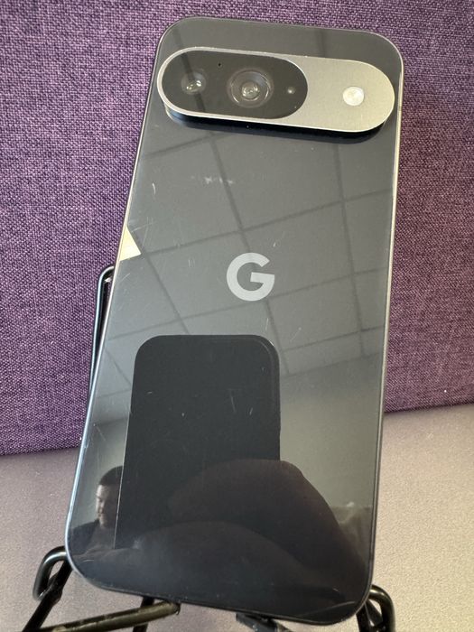 Google Pixel 9 (12/128 ГБ)