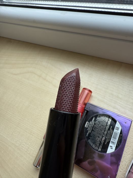 Помада для губ Glambee Catrice Patricia ledo  тінт блиск