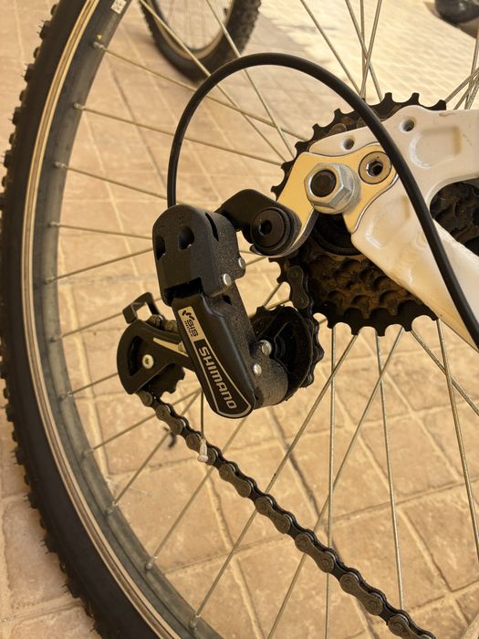 Bicicleta Feminina  BERG  como NoVA– 18 Velocidades Shimano – Excelente Estado