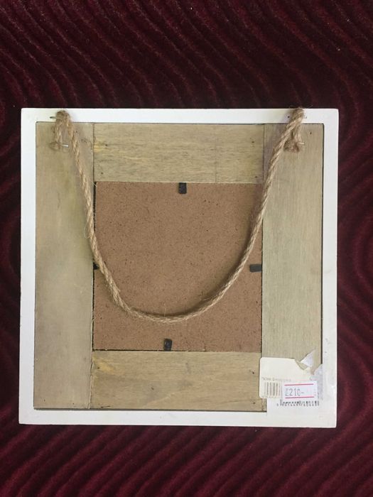 дерев'яна  квадратна, цікава, рамочка для фотографії