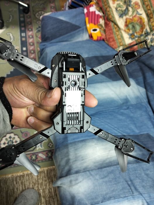 Drone semi novo ainda na caixa