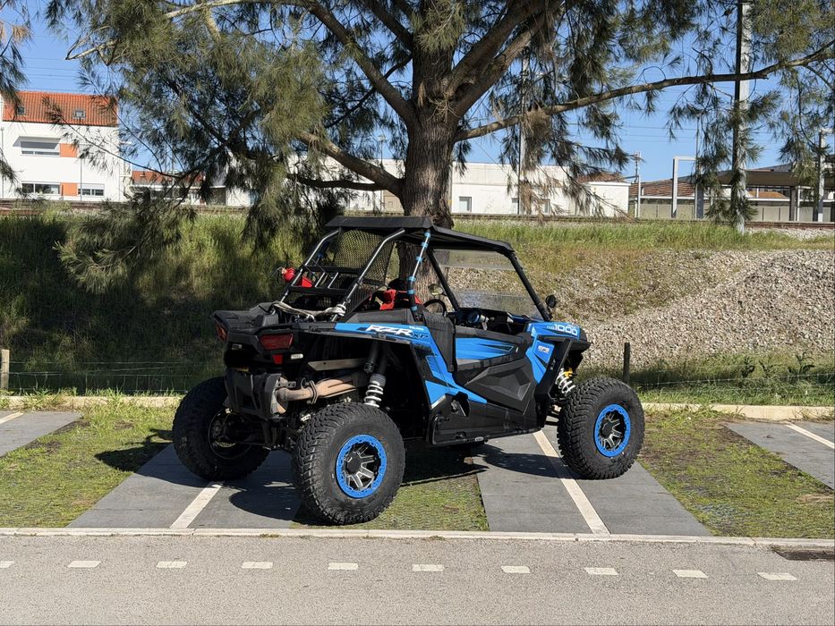 Polaris rzr 1000 matriculado