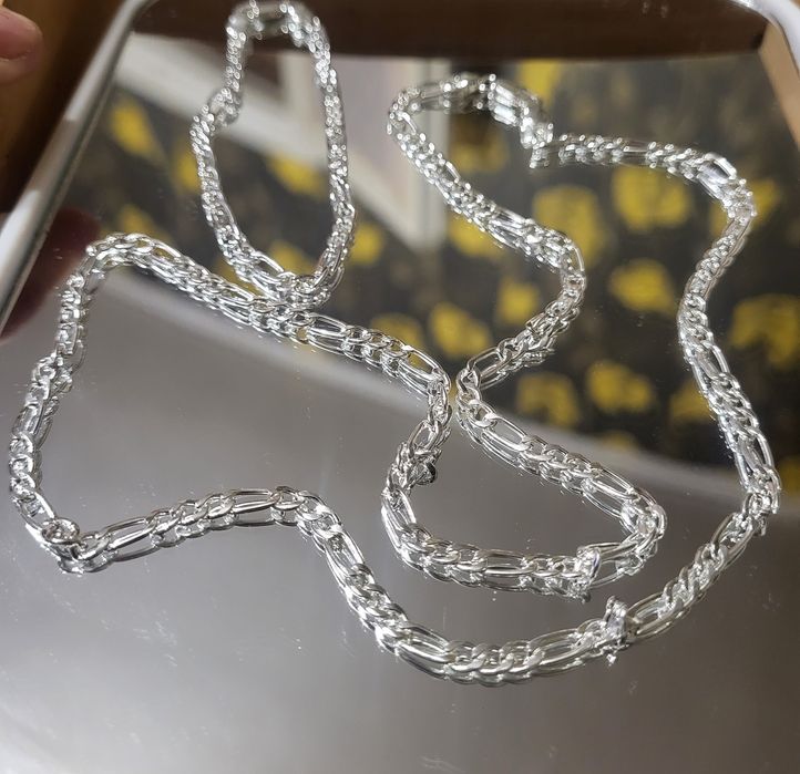 Продамо новий набір під срібло