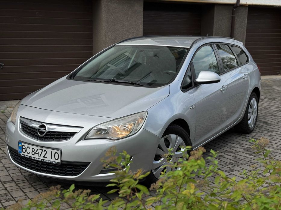 Продам авто Opel Astra J