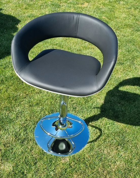 Hoker stołek krzesło barowe Actona Grace