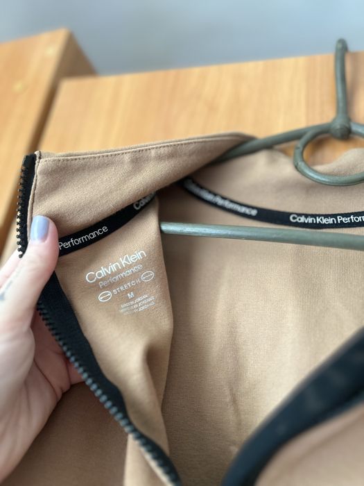 Продам кофтину Calvin Klein оригінал