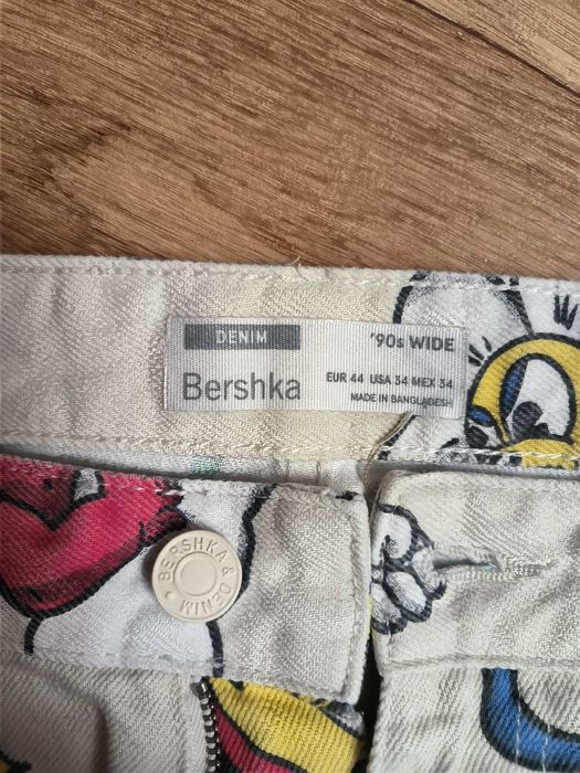 Джинси жіночі Bershka