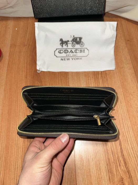 Carteira da coach castanha nova