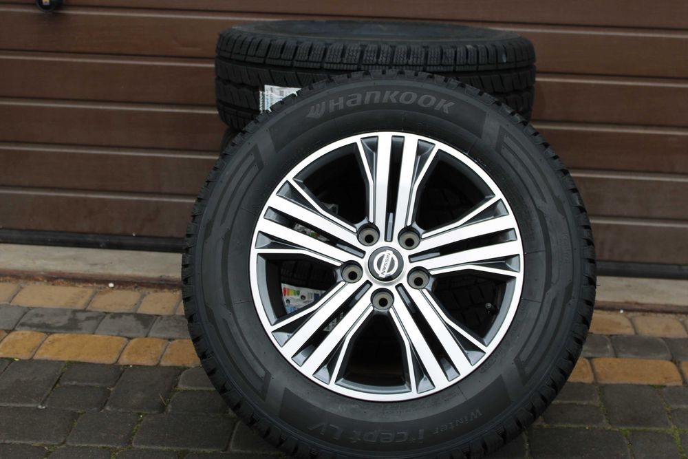 NOWE Koła Zimowe Nissan Primaster 5x114,3 16'' 6,5J ET41 215/65R16 2026r.