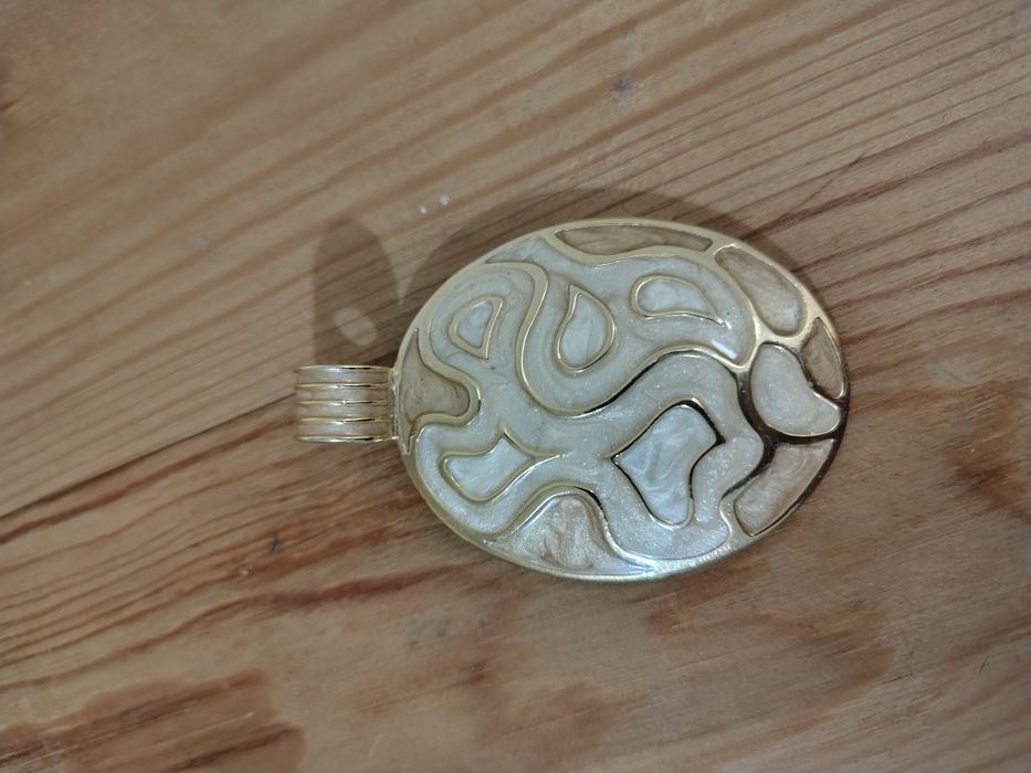 Broszka zawieszka z masą perłową vintage lata 80 unikat