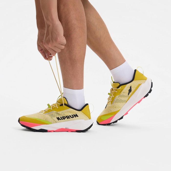 Sapatilhas de Trail Running Homem Kipsummit Amarelo