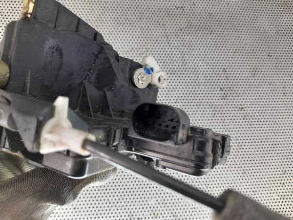 Fechadura / fecho porta trás direito BMW 3 (E46)