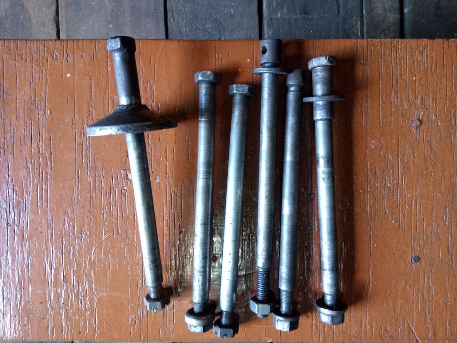 Оси колёс ведомые звёзды мопедов СССР Верховина Рига Карпат