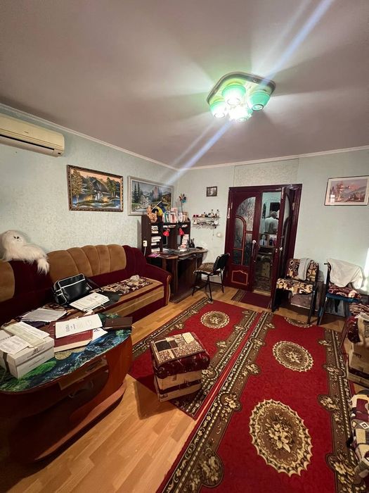 Продаж 2-кімнатної квартири,  вул. Рожева,5

 вул. Рожева, 5