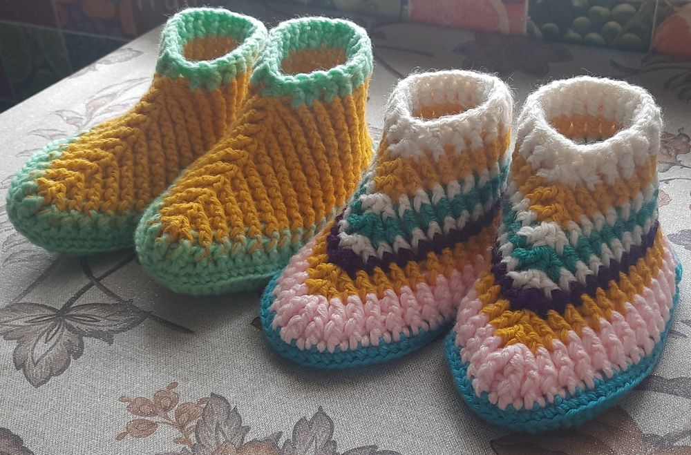 Носочки - чобітки в'язані на замовлення