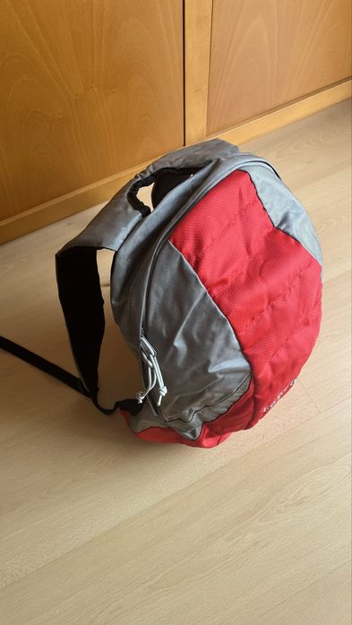 Mochila vermelha Ferrari (NOVO)