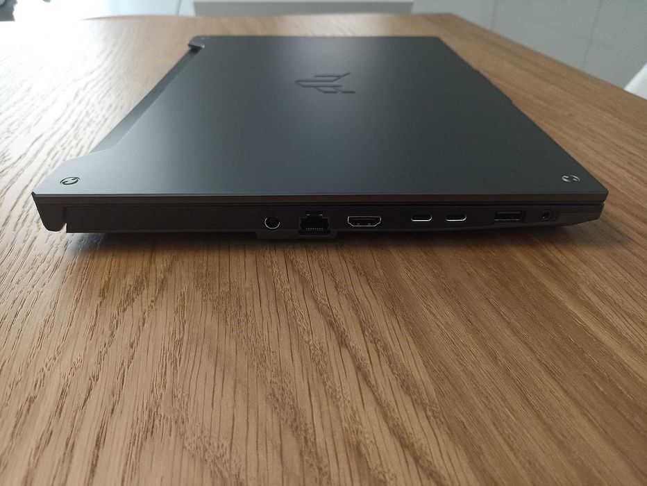 ASUS TUF Gaming F15 i7 16gb RAM 512gb SSD
