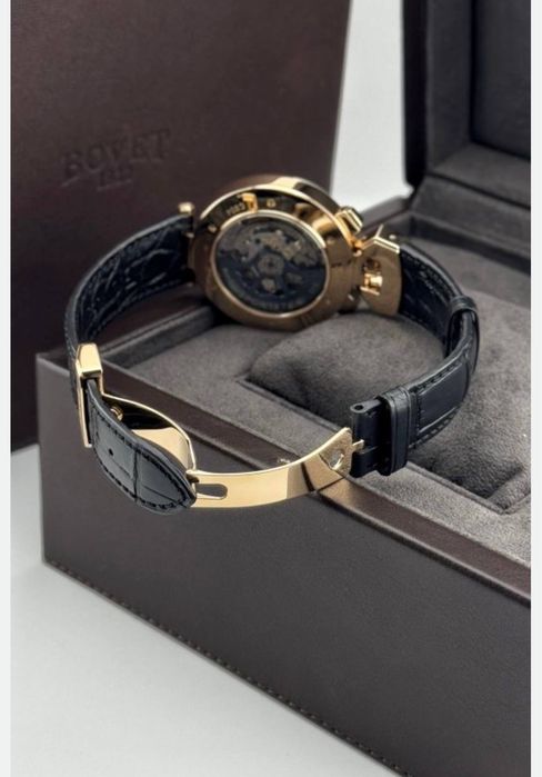 Часи Bovet Sportster44RG