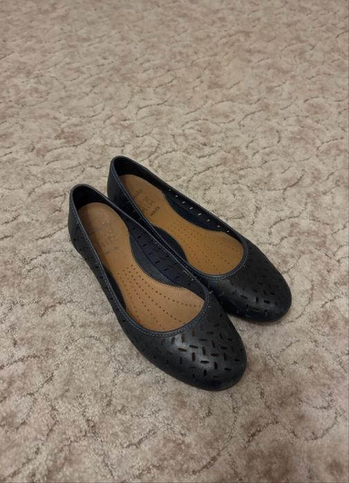 Baleriny Clarks 39