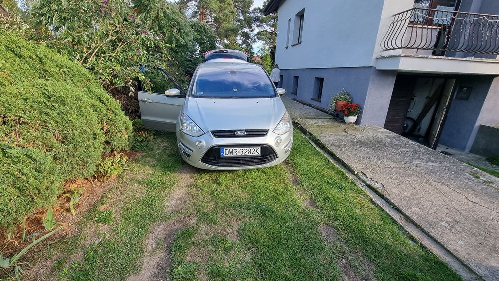 Ford S-Max