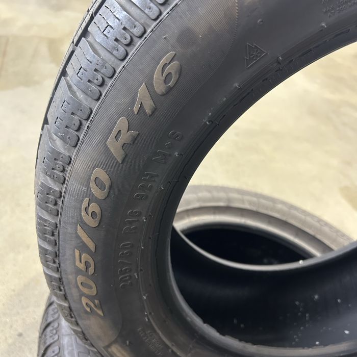 Pneus Pirelli 205/60/R16