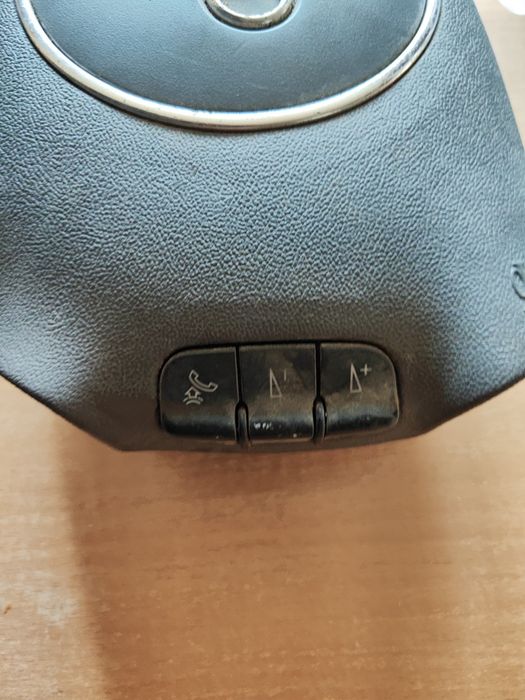 Подушка безпеки в руль Ауді А8 д2