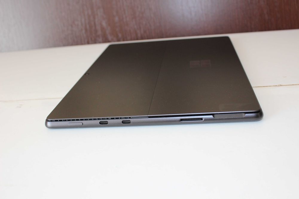 Microsoft Surface Pro 8 Intel i7-1185G7 13" 16/256Gb
