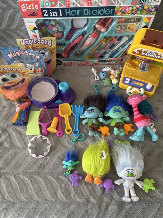 Тролли. Кинетический песок. Автомат для захвата