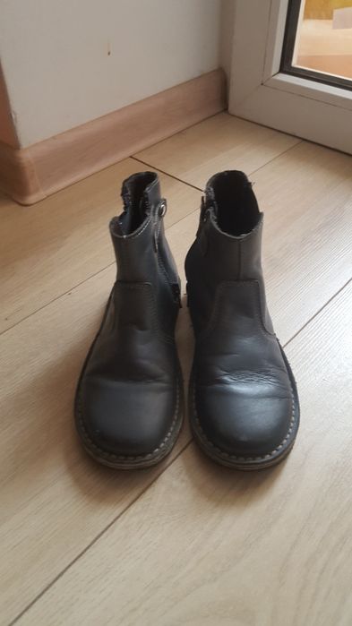 Чобітки, черевички для дівчинки