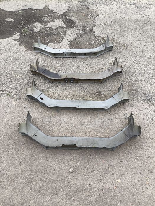 БАЛКА/ ПЕРЕМИЧКА між лонжеронами Dodge JOURNEY 2.4 3.6 висвердлена