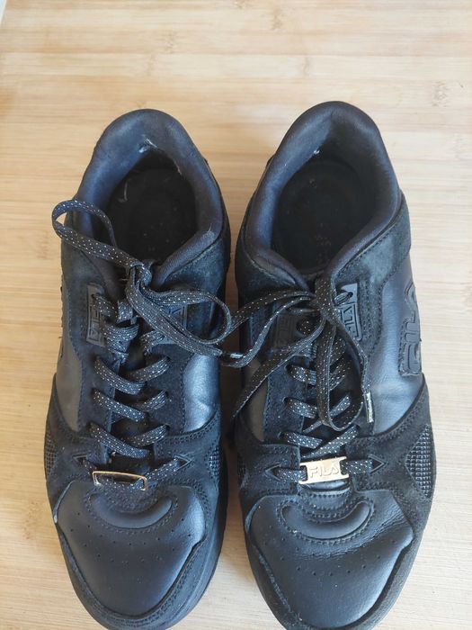 Ténis FILA originais, modelo Tera All Black,  confortáveis e estilosos