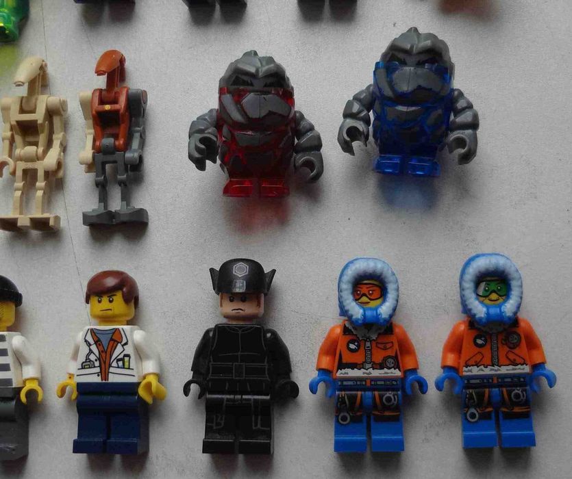 Минифигурки LEGO Лего оригинал 40 штук разных