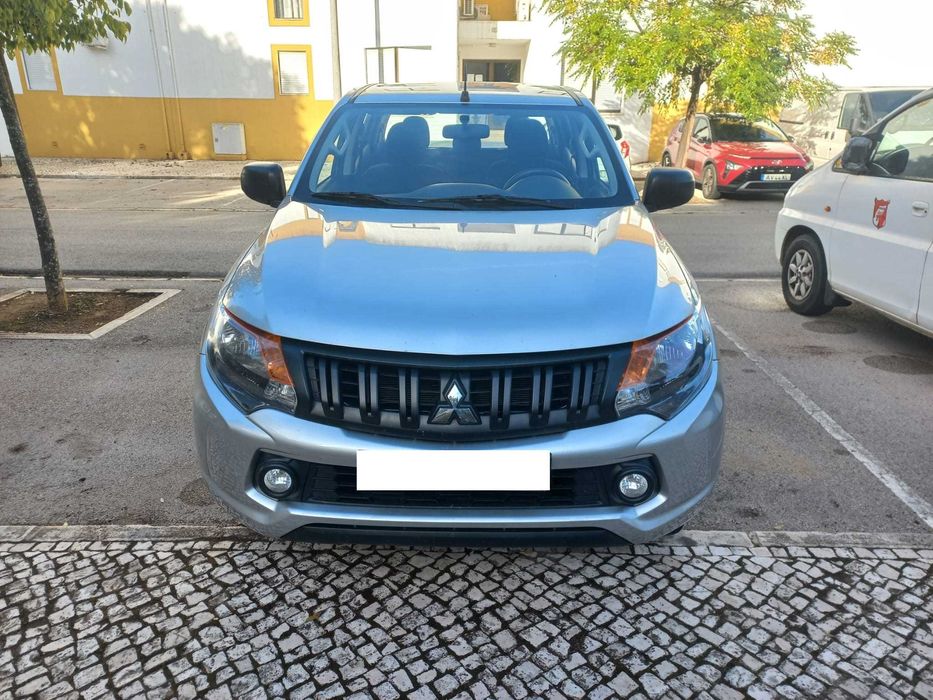 MITSUBISHI L200 4x2 ANO 2015