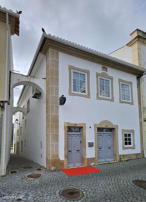 Lindo Prédio totalmente reconstruído