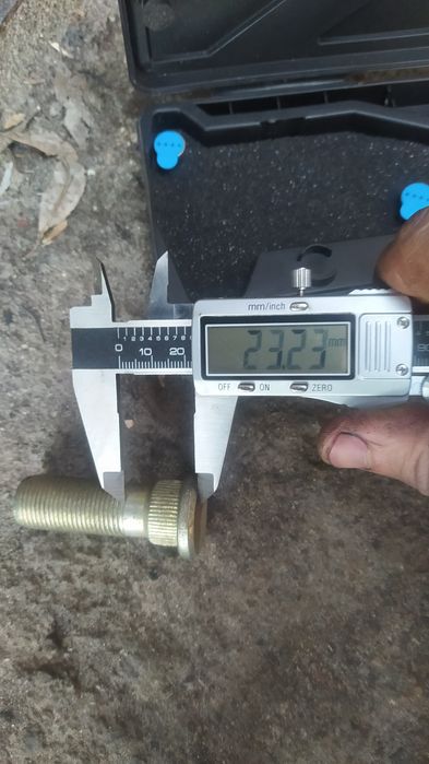 Продам болти м18