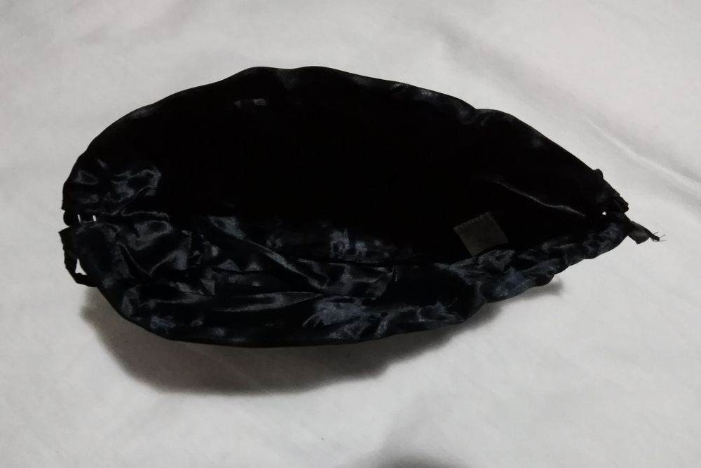 SALDOS Necéssaires / bolsas de maquilhagem diversas.