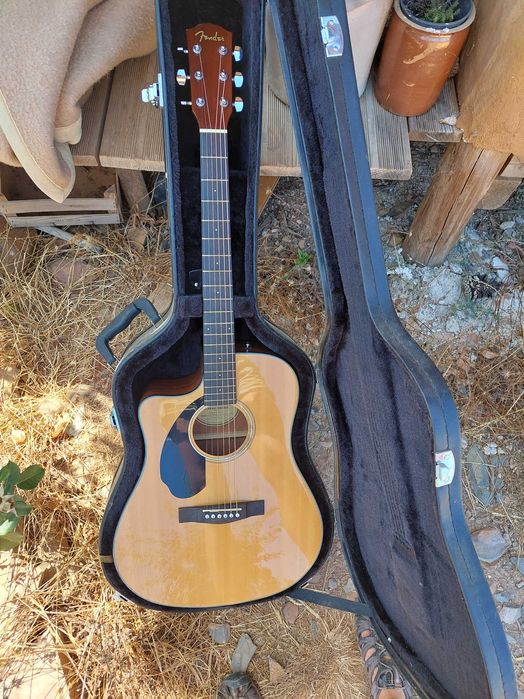 Guitar left hand metal string