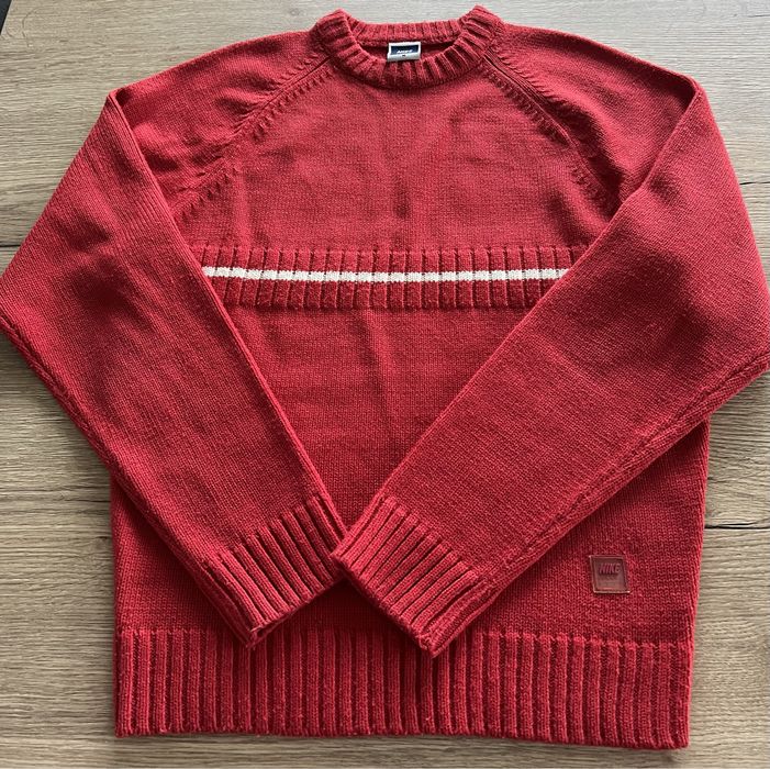 Sweter Nike czerwony stan idealny