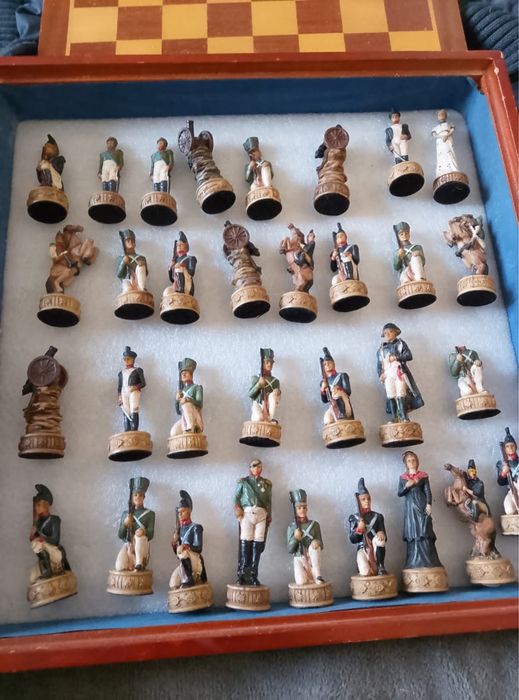 Продам шахматы в хорошем состоянии цена договорная