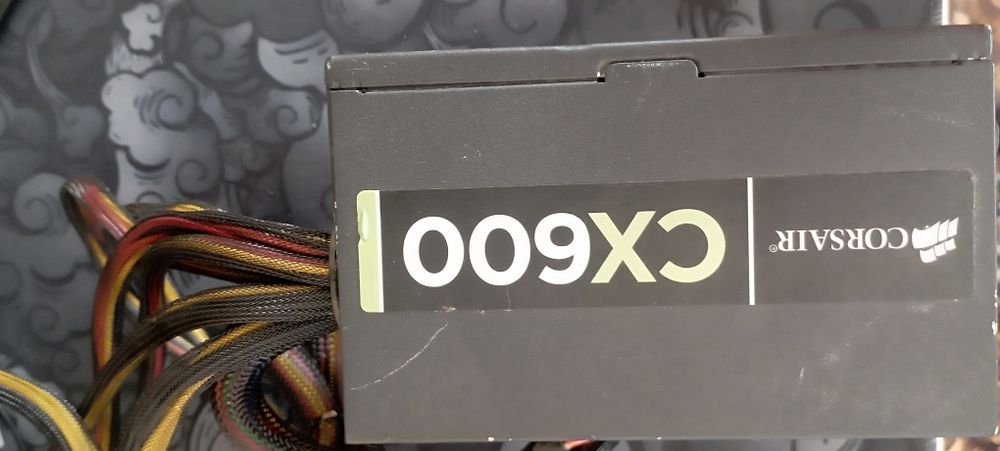 Блок питания Corsair cx600 600w
